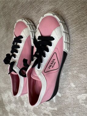 Prada Pink and Black Canvas Low-Top Sneakers